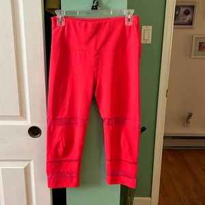 Reebok size med capri leggings.